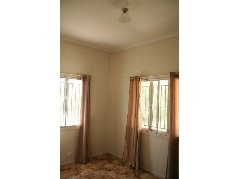 59 Manchester Tce, Indooroopilly QLD 4068