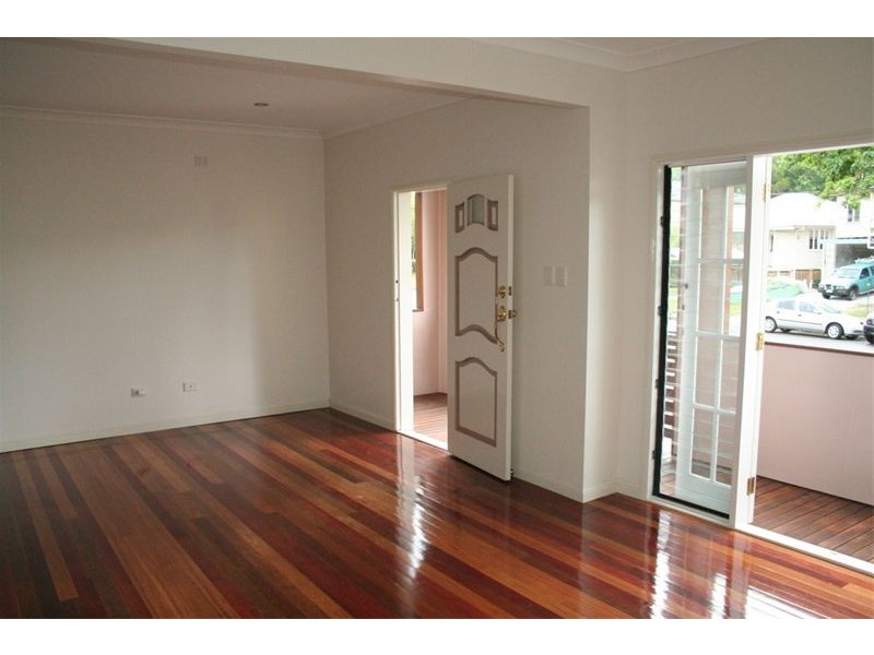 34 Lancelot Street, Tennyson QLD 4105