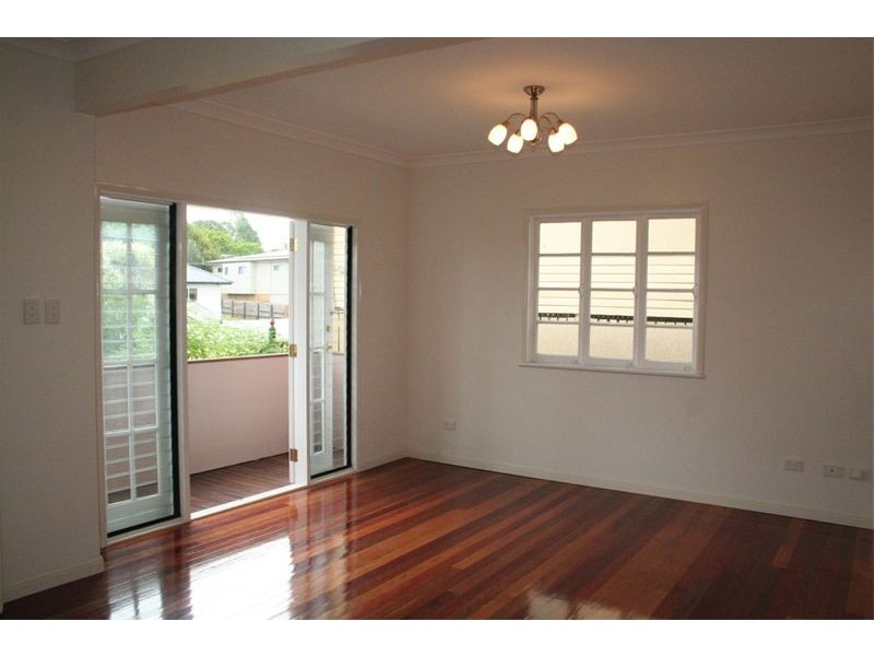 34 Lancelot Street, Tennyson QLD 4105