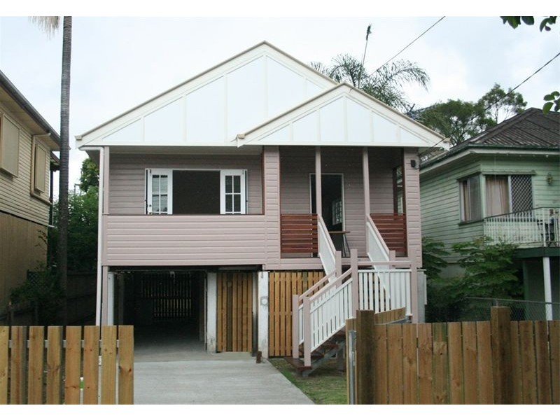 34 Lancelot Street, Tennyson QLD 4105