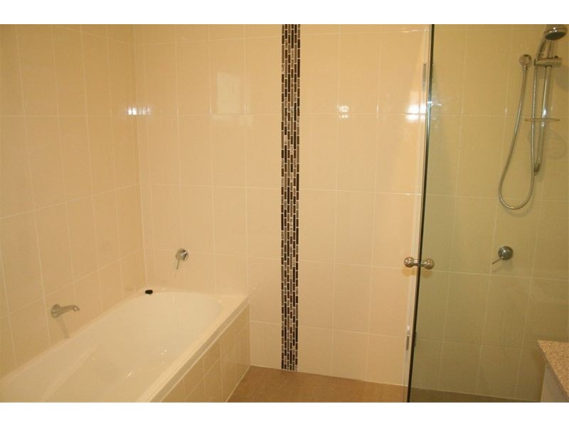 34 Lancelot Street, Tennyson QLD 4105
