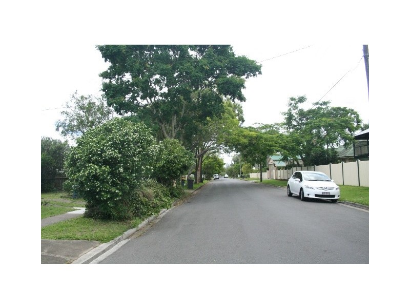 71 Verney Rd West, Graceville QLD 4075