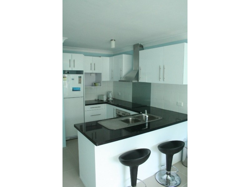 2/73 Honour Ave, Chelmer QLD 4068