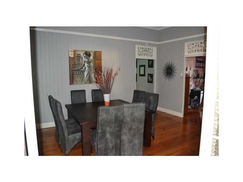 98 Graceville Ave, Graceville QLD 4075