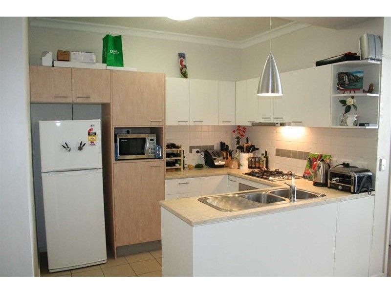 3/16  Grosvenor Road, Indooroopilly QLD 4068