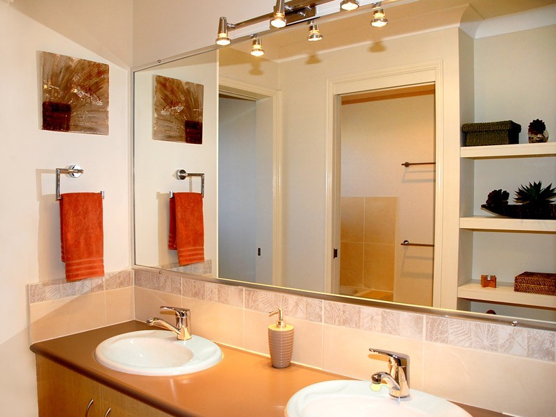 82 Gibson Crescent, Bellbowrie QLD 4070