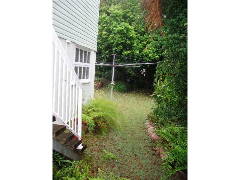 74  Dewar Terrace, Sherwood QLD 4075