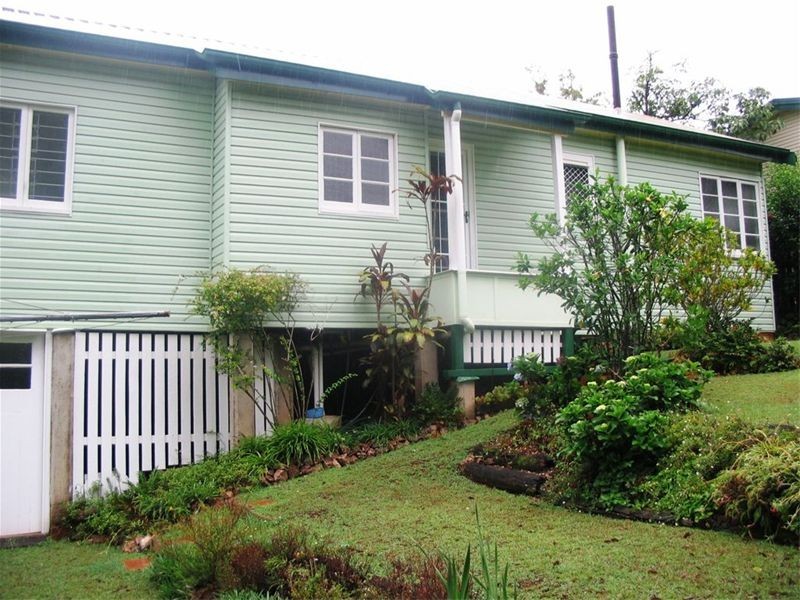 74  Dewar Terrace, Sherwood QLD 4075