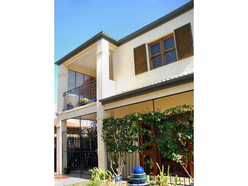 79  Berry Street, Sherwood QLD 4075