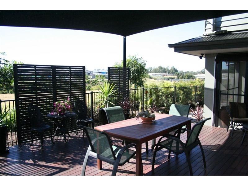 8  Brinley Place, Sinnamon Park QLD 4073