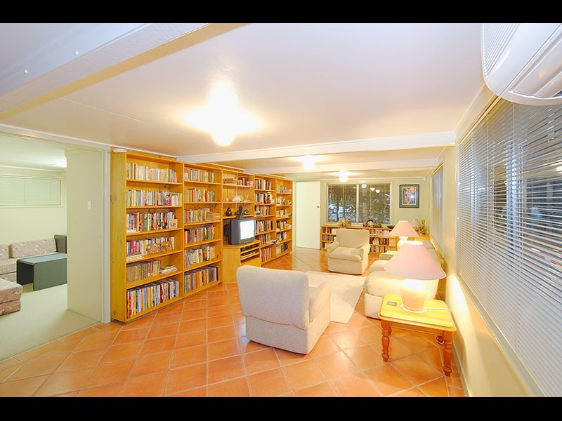 36  Weinholt Street, Sherwood QLD 4075