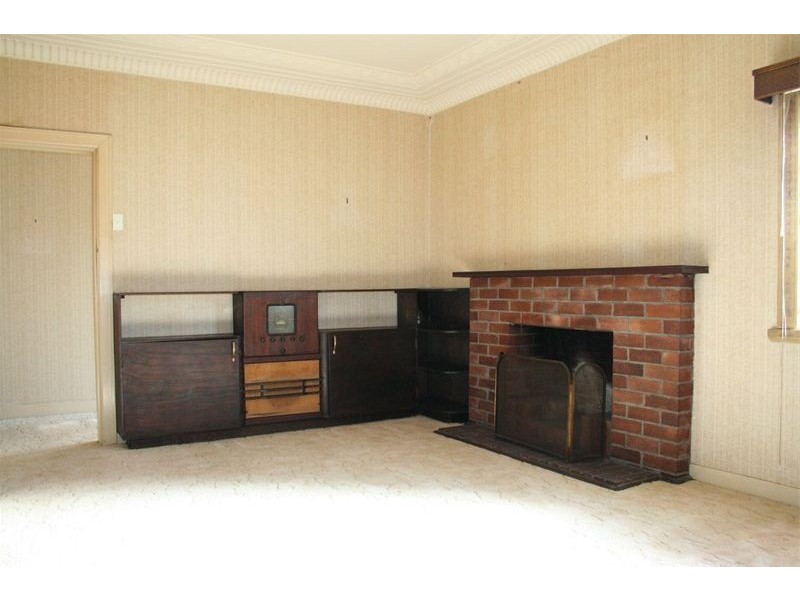 48  Bank Road, Graceville QLD 4075