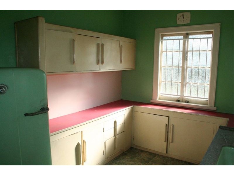 48  Bank Road, Graceville QLD 4075