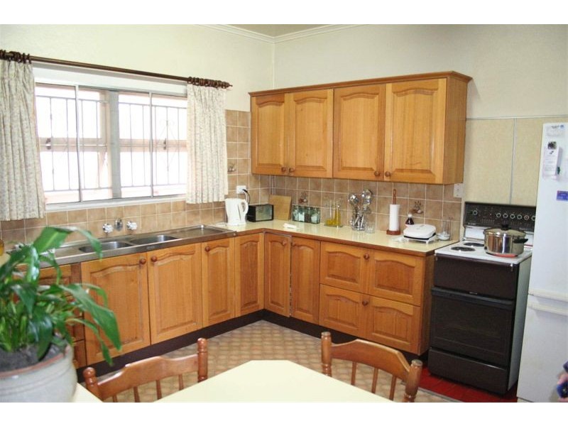 58  Premier Street, Oxley QLD 4075