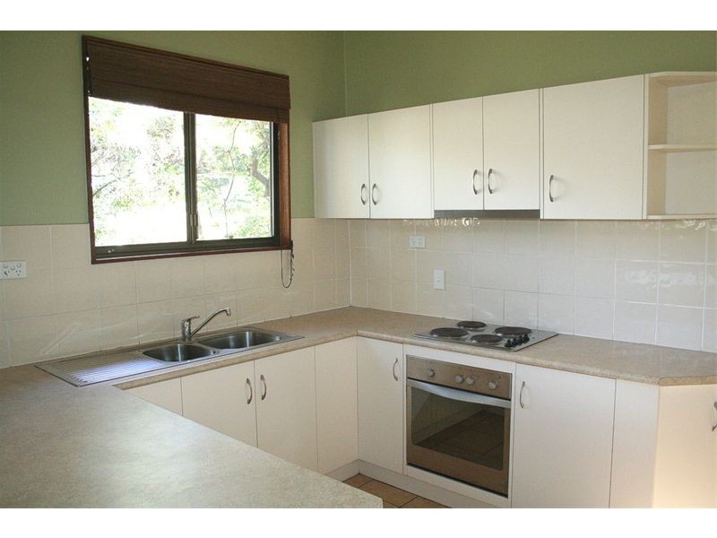 36  Logan Avenue, Oxley QLD 4075