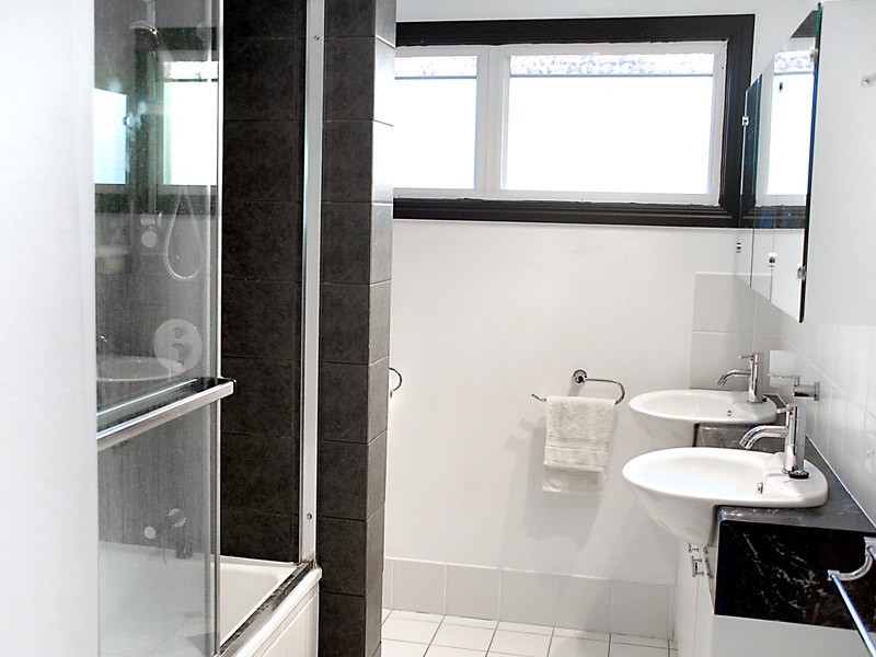 11  Ingham Street, Oxley QLD 4075