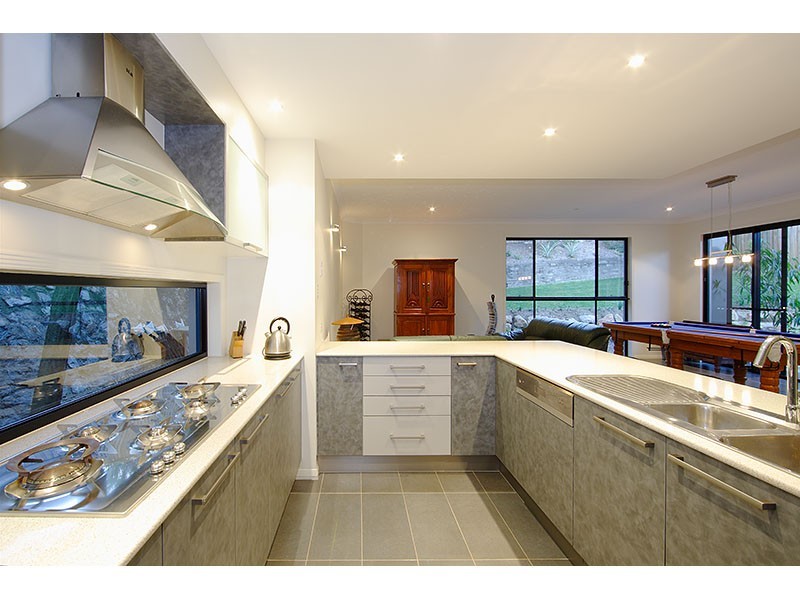 2  Victoria Avenue, Chelmer QLD 4068