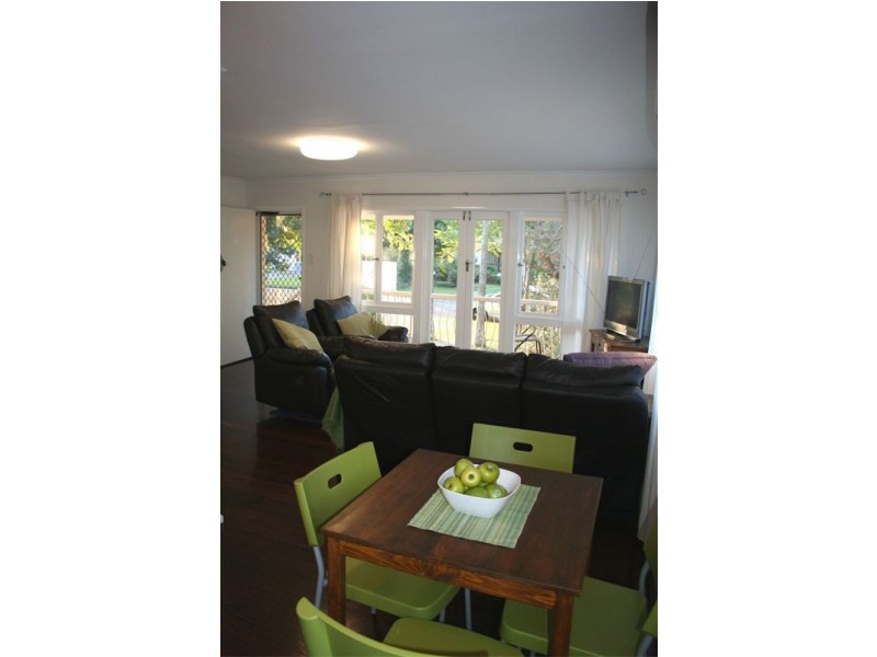 85  Irwin Terrace, Oxley QLD 4075