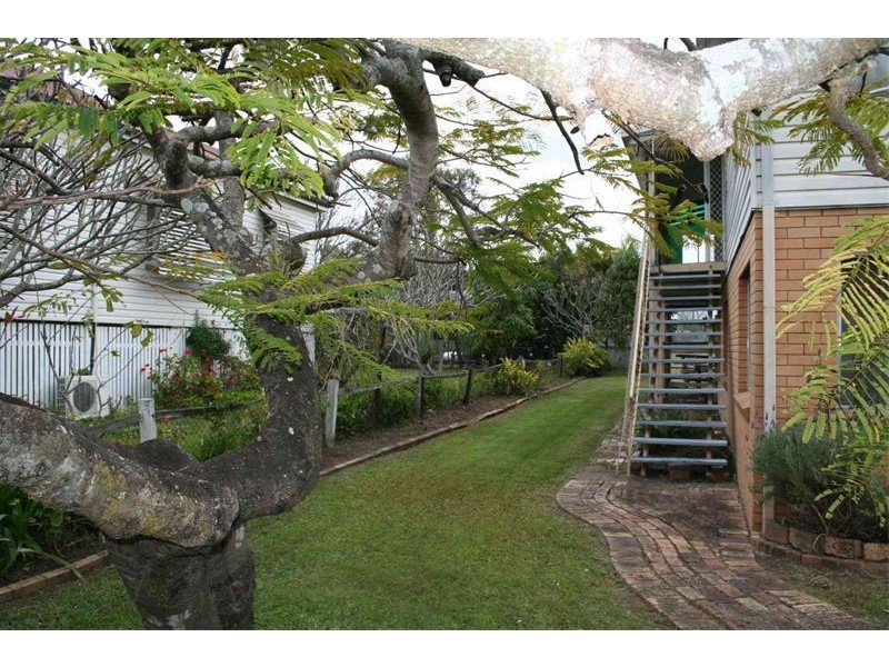 28  Churchill Street, Graceville QLD 4075