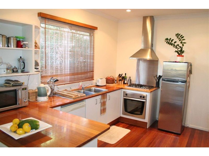 64  Borden Street, Sherwood QLD 4075