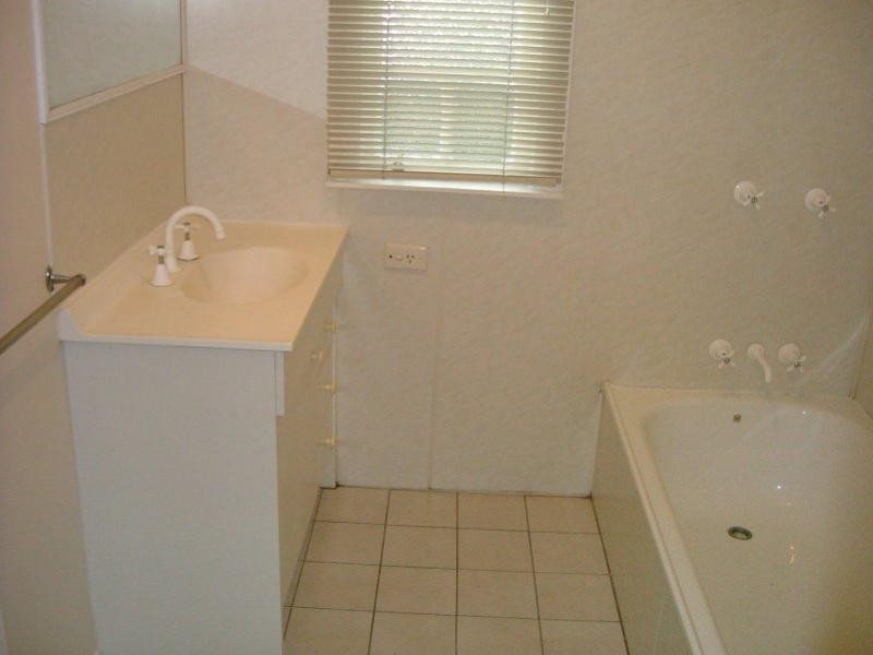 188  Graceville Avenue, Graceville QLD 4075