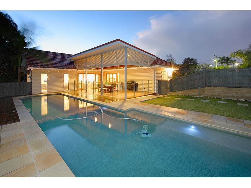 14  Woodberry Avenue, Sherwood QLD 4075