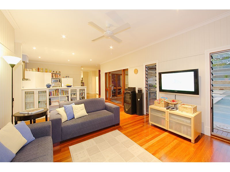 14  Woodberry Avenue, Sherwood QLD 4075