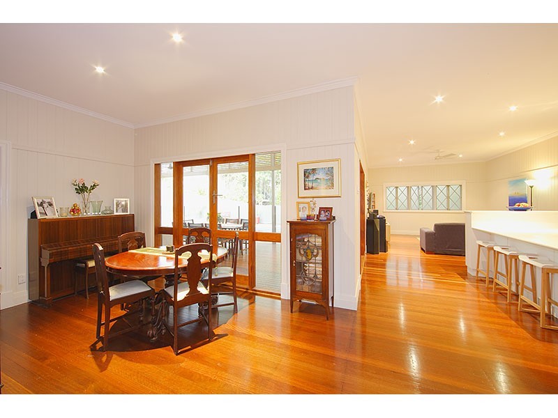 14  Woodberry Avenue, Sherwood QLD 4075