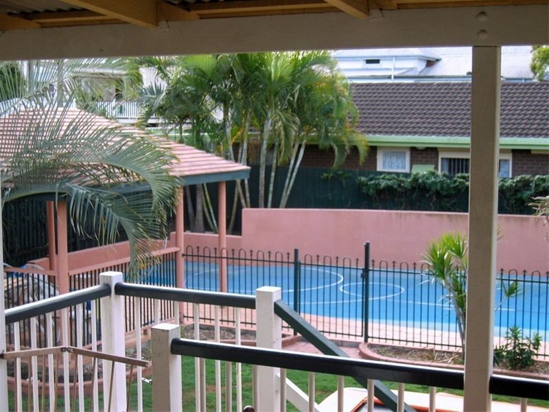 9  Lockwood Street, Sherwood QLD 4075