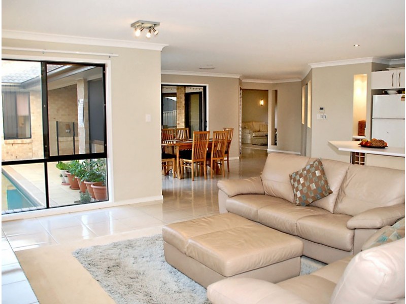 53  Grange Place, Moggill QLD 4070