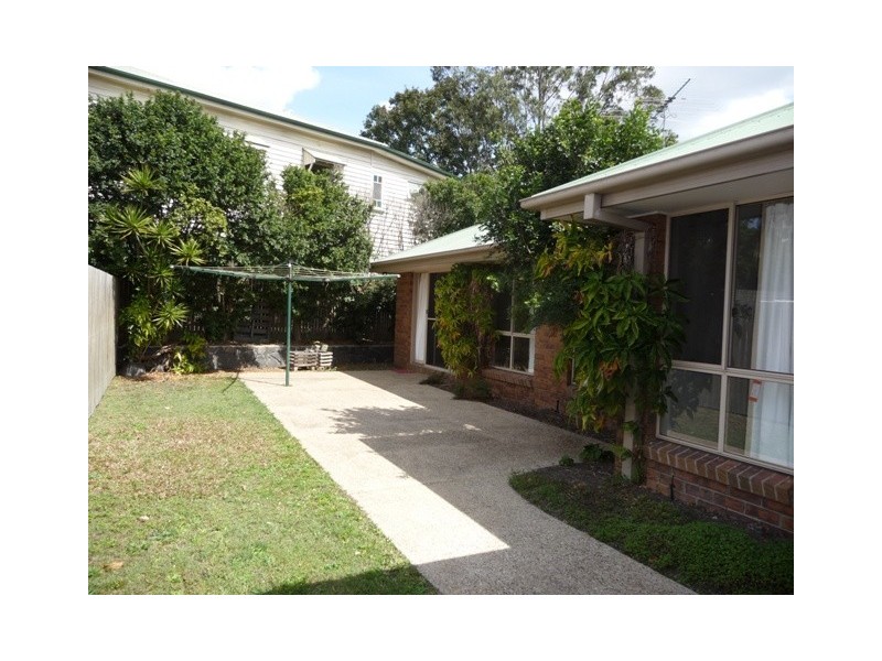 19a  Brisbane Road, Dinmore QLD 4303