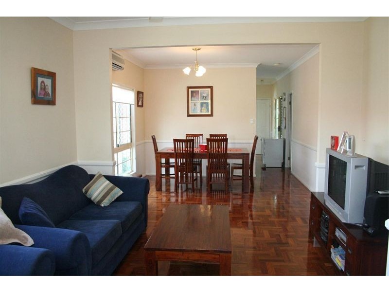 449 Honour Avenue, Graceville QLD 4075