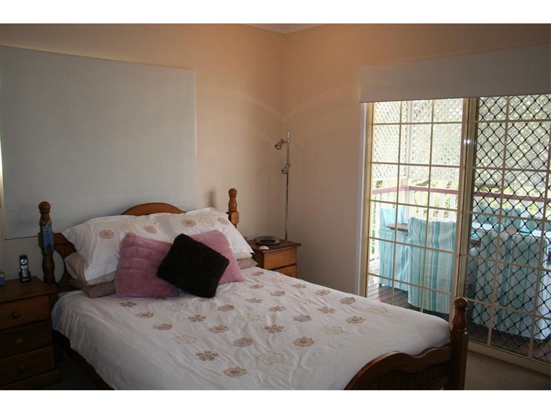 449 Honour Avenue, Graceville QLD 4075