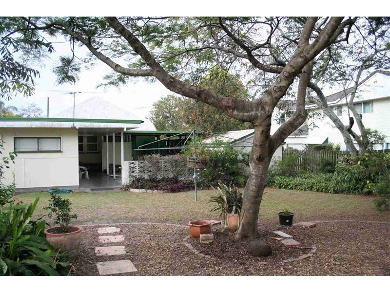 44  Skew Street, Sherwood QLD 4075