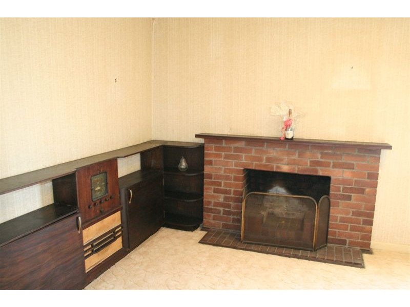 48  Bank Road, Graceville QLD 4075