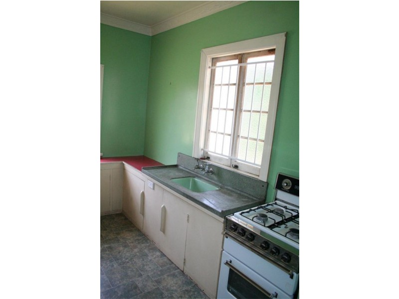 48  Bank Road, Graceville QLD 4075