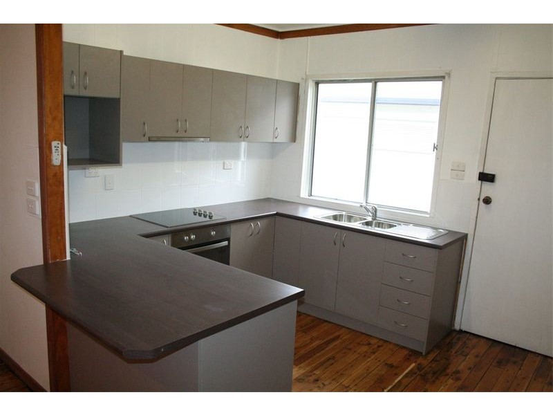 42  Lancelot Street, Tennyson QLD 4105