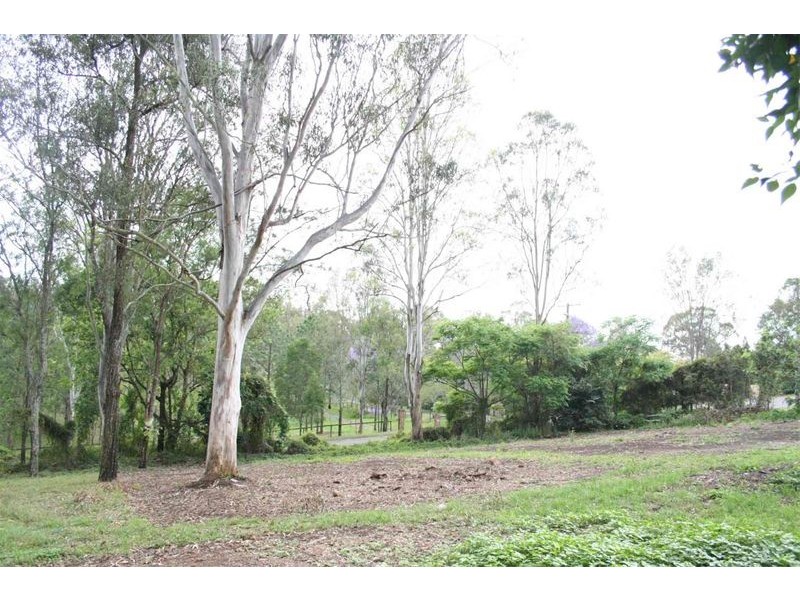 3  Woodfield Road, Pullenvale QLD 4069
