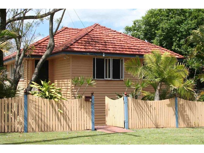 31  Calston Street, Oxley QLD 4075