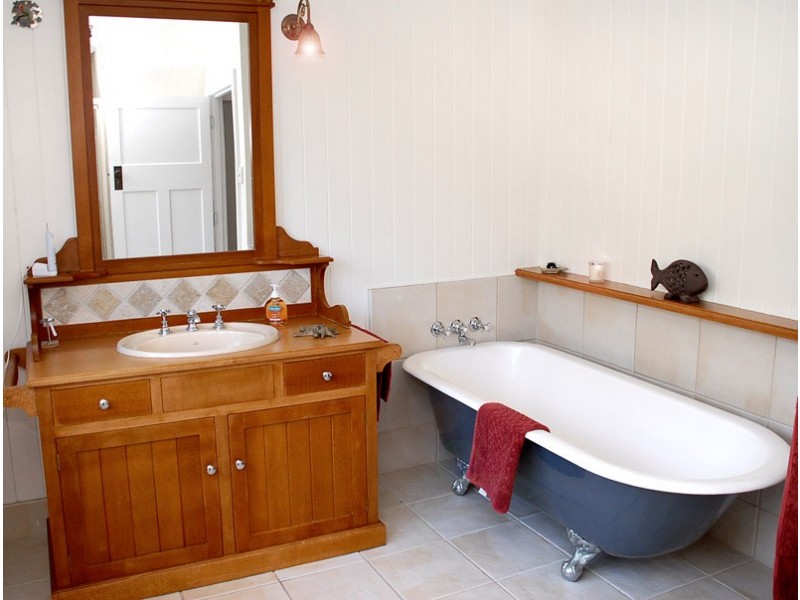 23 Verney Road West, Graceville QLD 4075