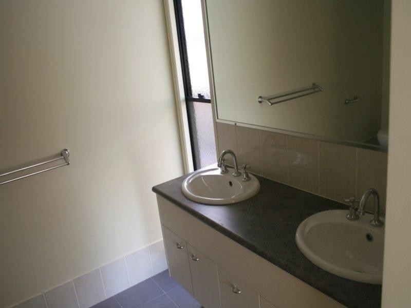 343A  Oxley Road, Sherwood QLD 4075