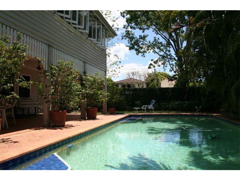 26 Mortlake Road, Graceville QLD 4075