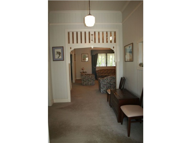 26 Mortlake Road, Graceville QLD 4075