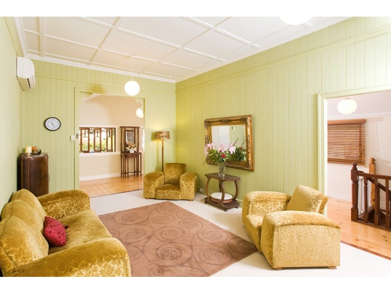 75  Mortlake Road, Graceville QLD 4075