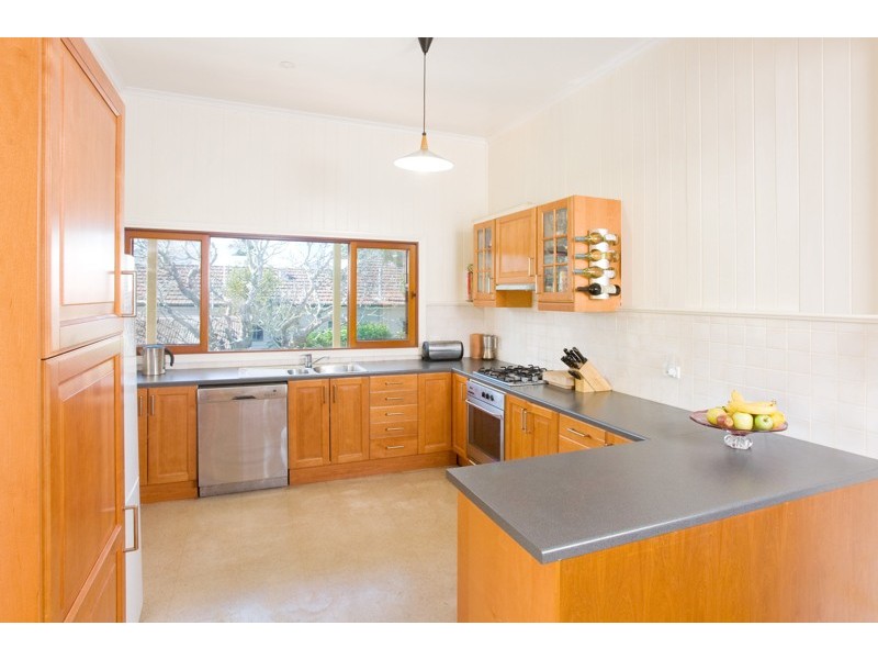 75  Mortlake Road, Graceville QLD 4075