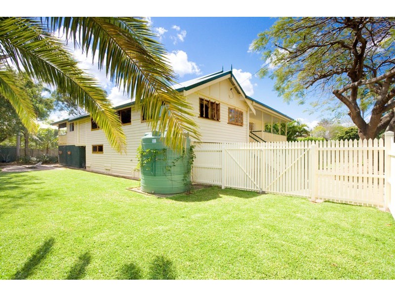 75  Mortlake Road, Graceville QLD 4075
