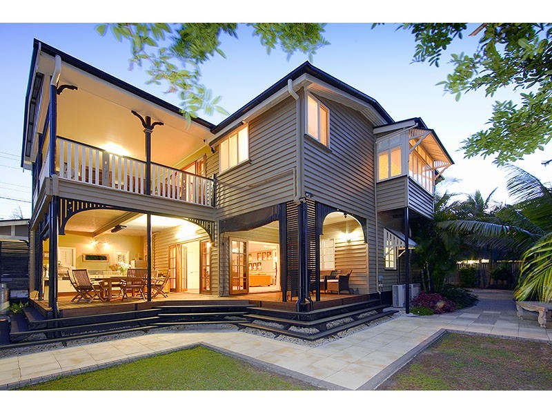 50  Long Street West, Graceville QLD 4075