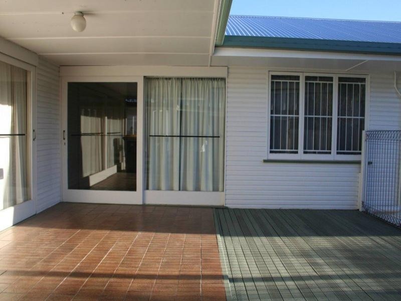 73 Manchester Terrace, Indooroopilly QLD 4068