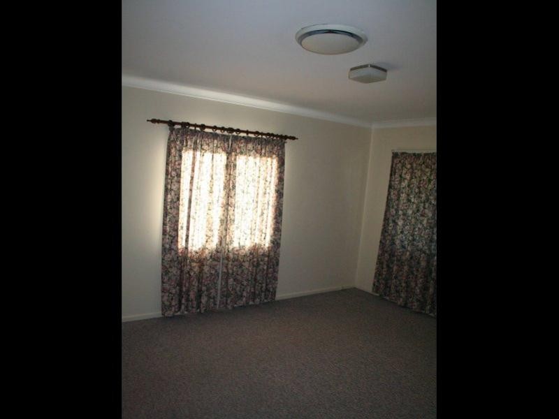 73 Manchester Terrace, Indooroopilly QLD 4068