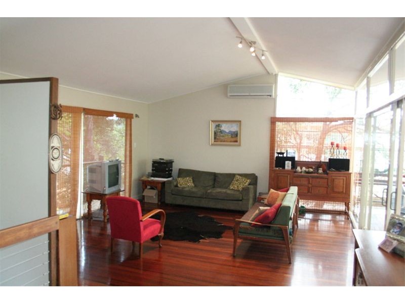 11  Richmond Street, Corinda QLD 4075